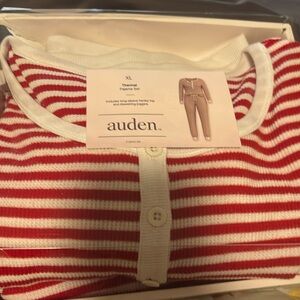 Brand new woman, thermal pajama set
